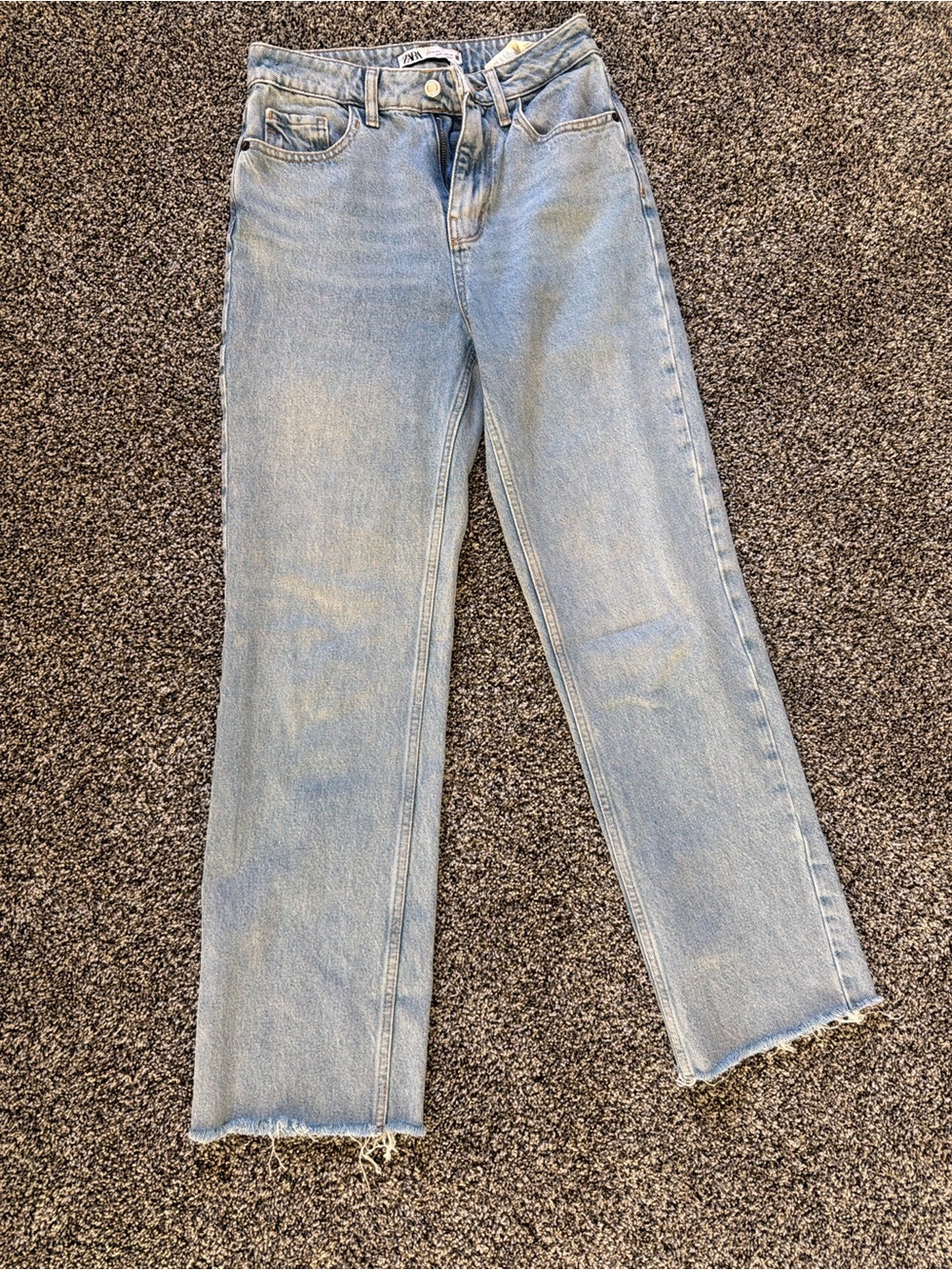 Zara Women's Light Blue Straight-Leg Jeans